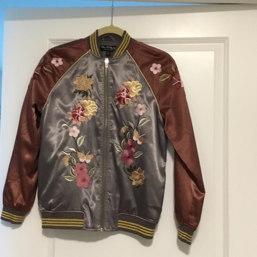 Perfect spring embroidered Bomber jacket